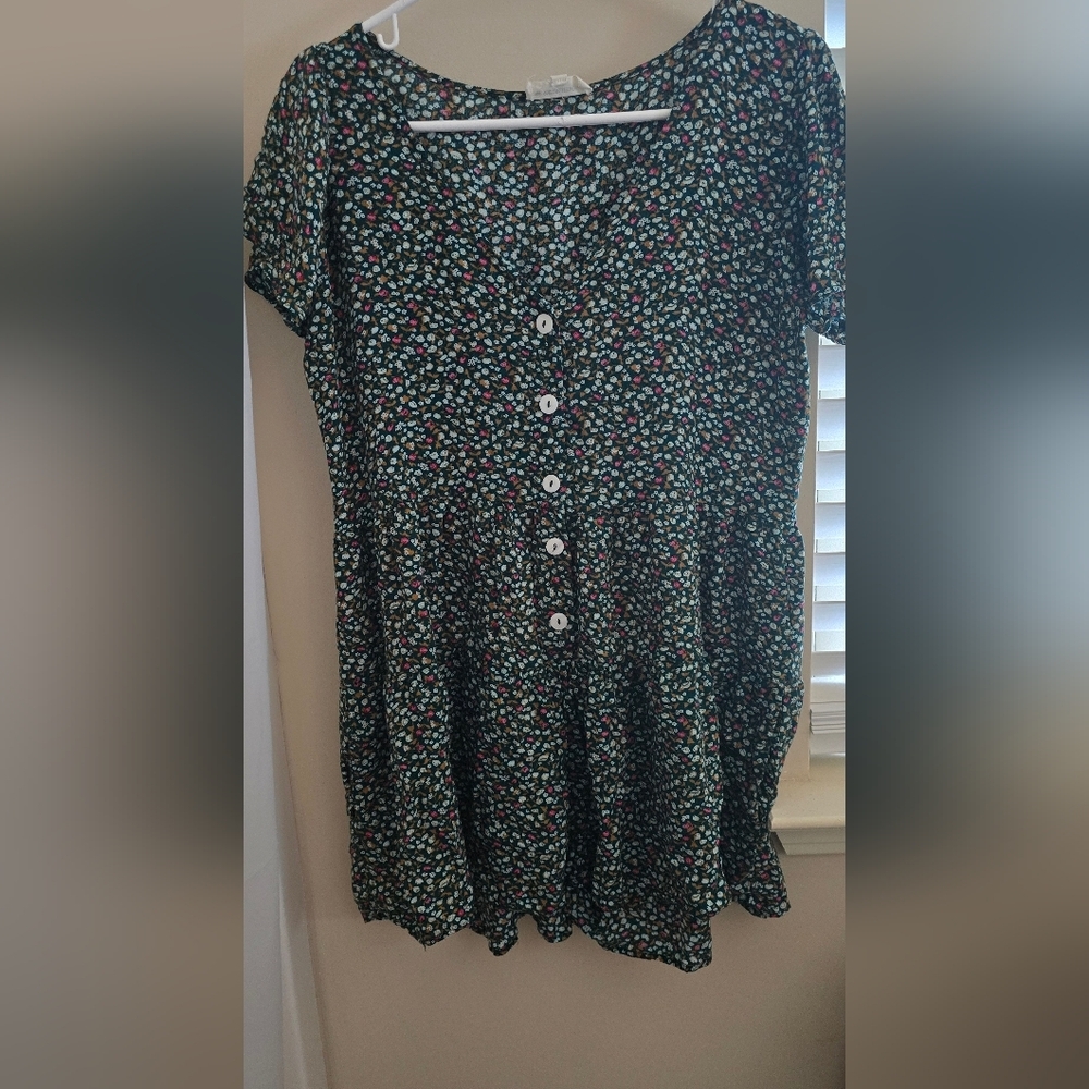 Ee:Some‎ Floral Button-Up Romper
